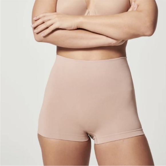 SPANX Everyday Seamless Shaping Boyshort‎ Panties Soft Nude NWT Size XL Wedding - Picture 1 of 11